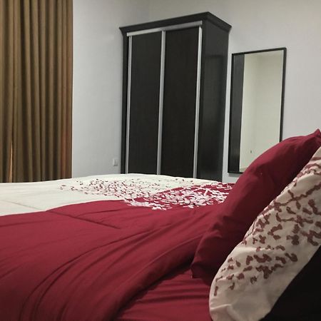 Tunaib Plaza Amman Chambre photo